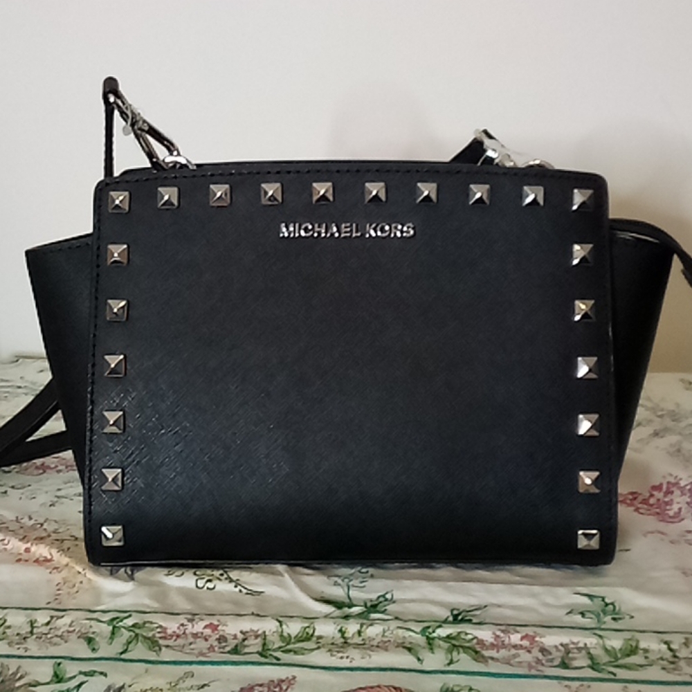 Michael Kors Selma Crossbody Hand bag